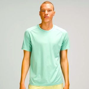 Large lululemon shirt. Previous generation GREEN